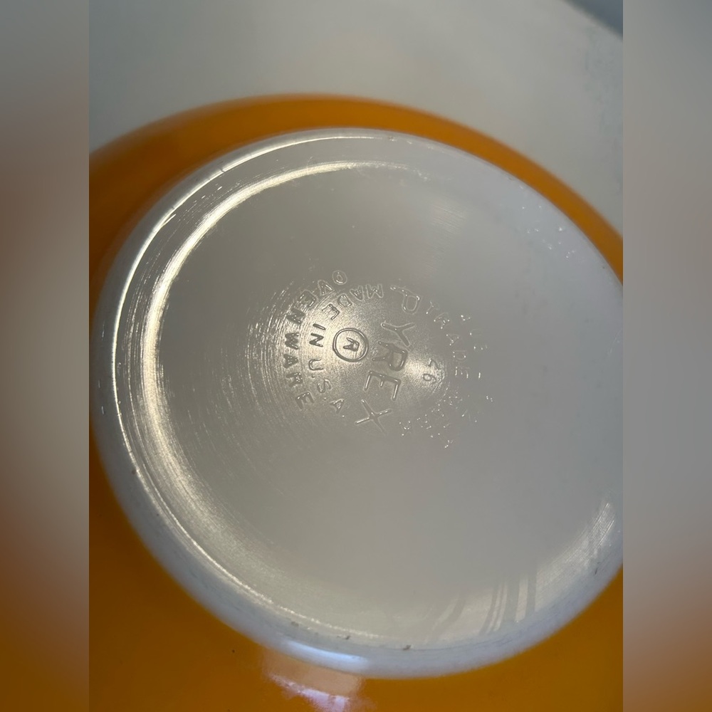 Vintage MCM Orange Citrus Pyrex Nesting Mixing Bowl 403 - 2 1/2 QT - Picture 4 of 5